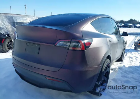 2023 Tesla Model Y Awd/Long Range Dual Motor All-Wheel Drive из США, поврежденный, VIN 7SAYGDEE9PA089878
